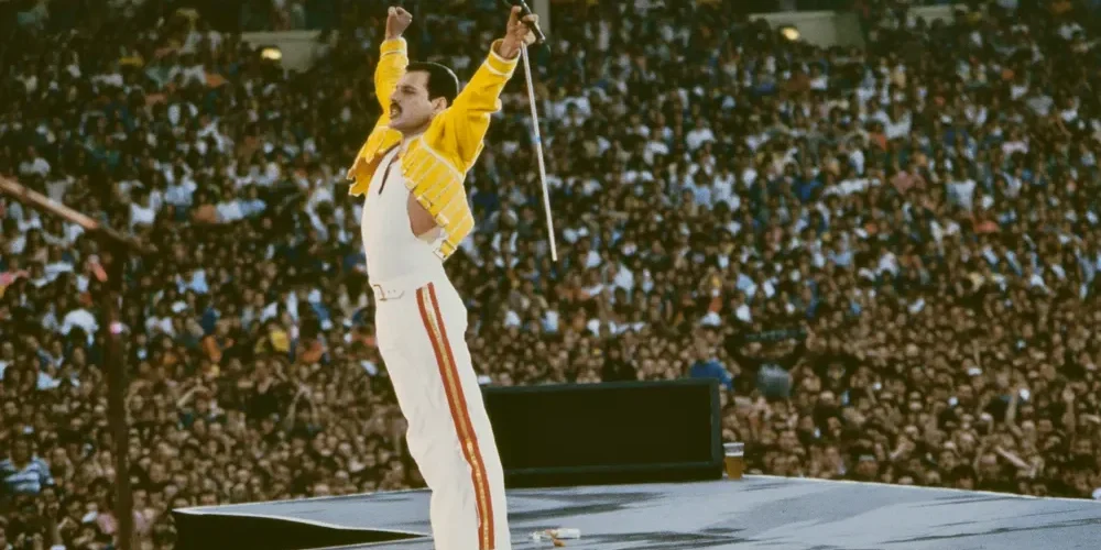 c-Richard-Young-MANDATORY-CREDITS-Freddie-Mercury-Queen-in-Concert-Magic-Tour-Wembley-Stadium-London-1986-C-www.richardyounggallery.co_.uk-and-or-@richardyounggallery-insta