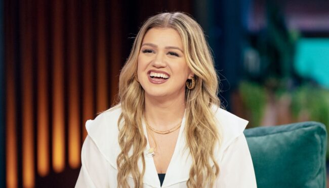 kelly-clarkson-new-hair