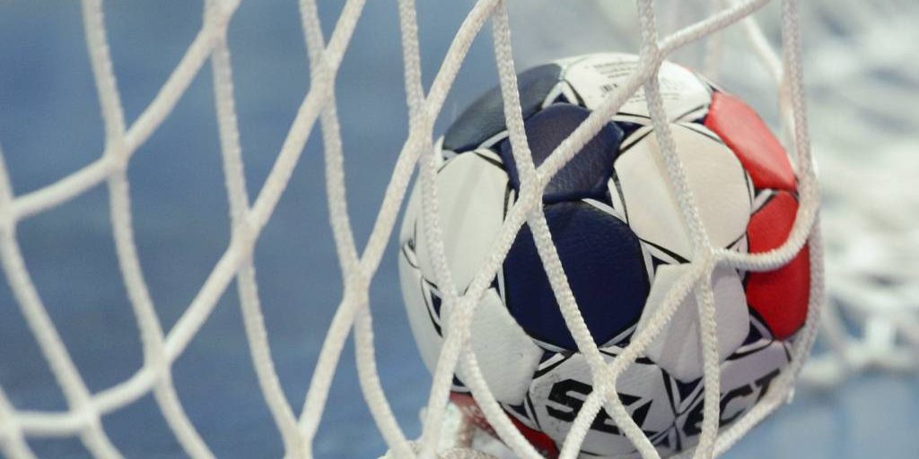 _90475366_handball_net_getty